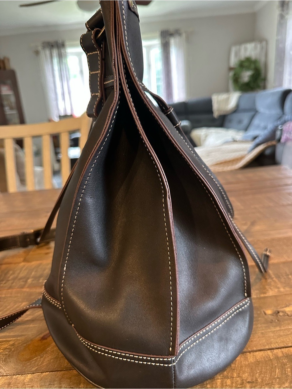 Hobo International Coast Black Luxe Leather Sling Bucket Bag New Without Tags - Picture 3 of 8
